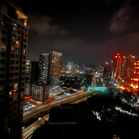 Mercu Summer Suites Klcc By Minutepointhome Куала-Лумпур Экстерьер фото