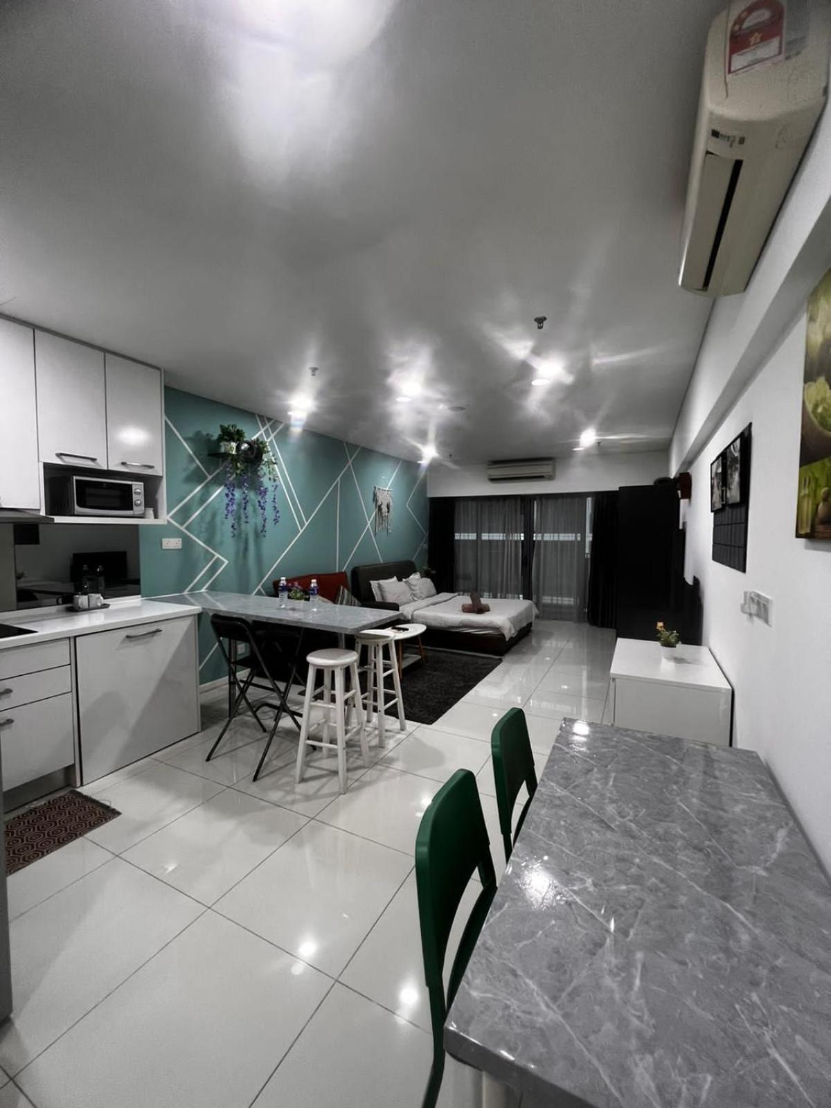 Mercu Summer Suites Klcc By Minutepointhome Куала-Лумпур Экстерьер фото