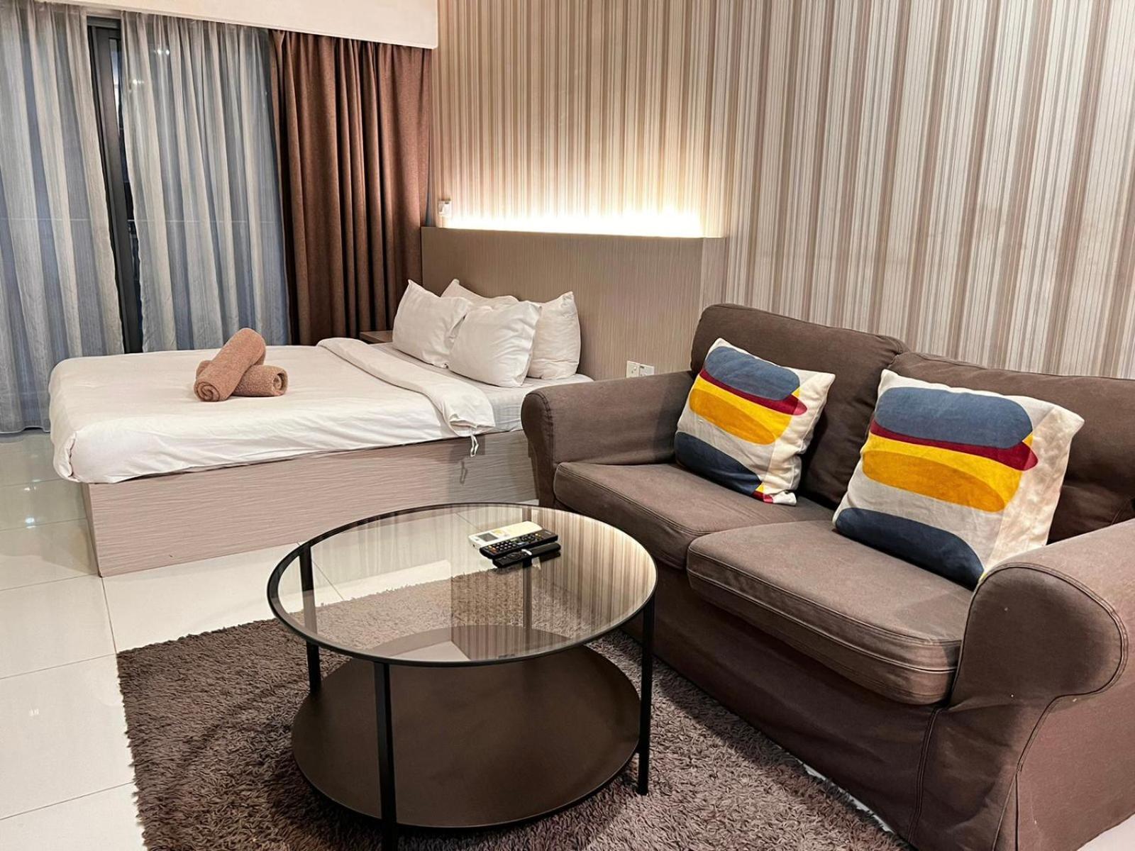 Mercu Summer Suites Klcc By Minutepointhome Куала-Лумпур Экстерьер фото