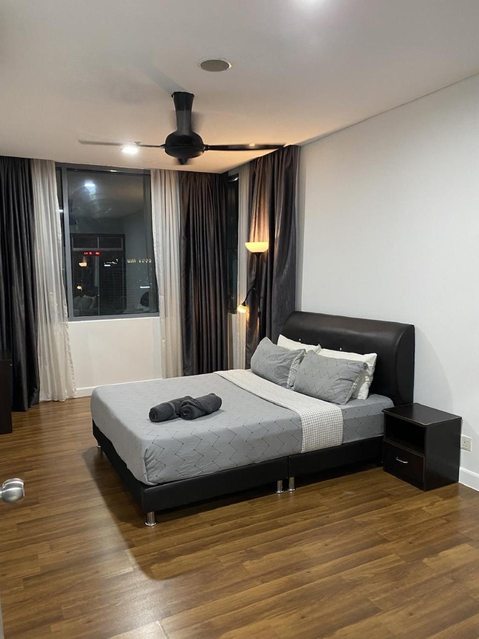 Mercu Summer Suites Klcc By Minutepointhome Куала-Лумпур Экстерьер фото