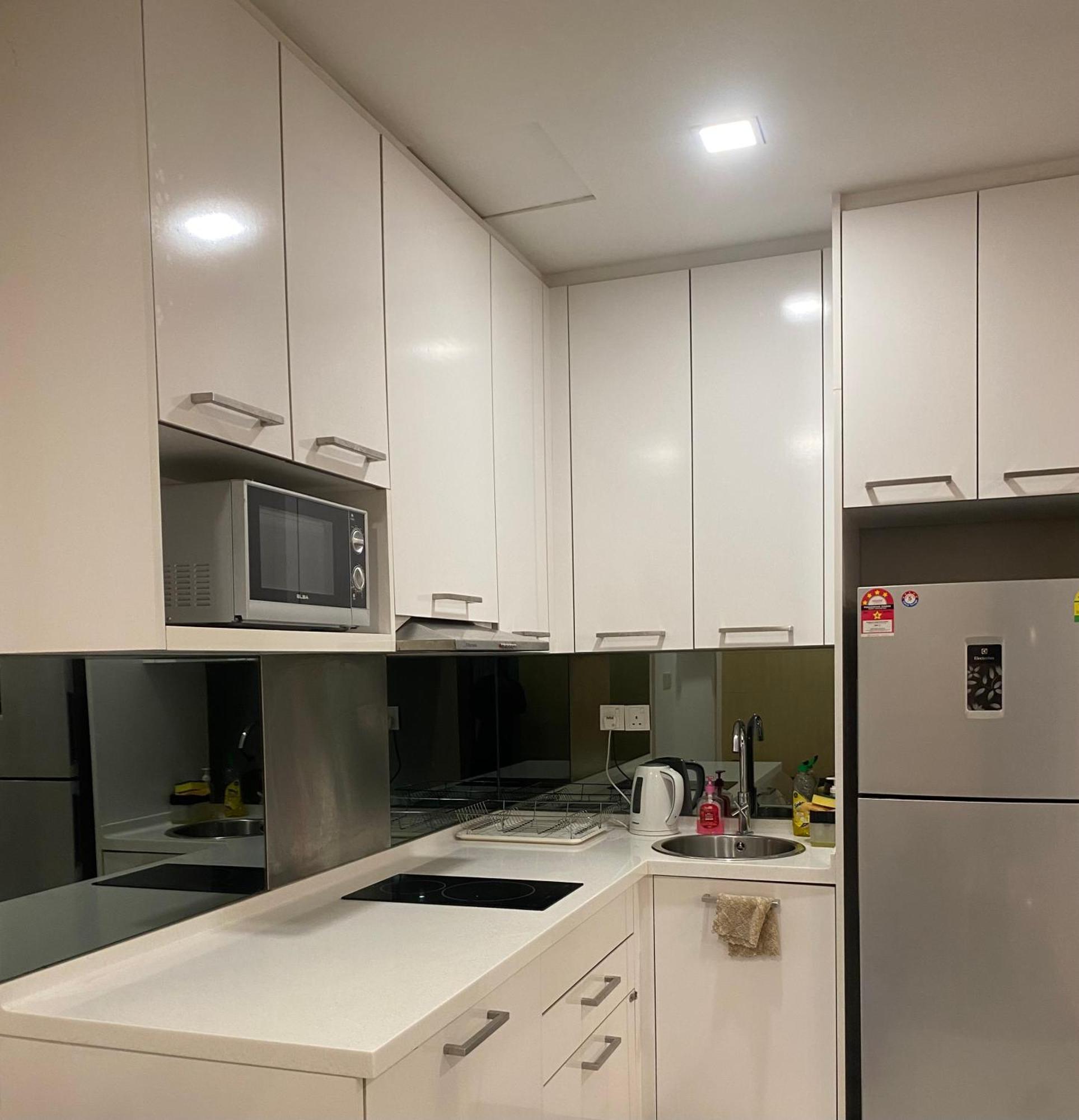 Mercu Summer Suites Klcc By Minutepointhome Куала-Лумпур Экстерьер фото