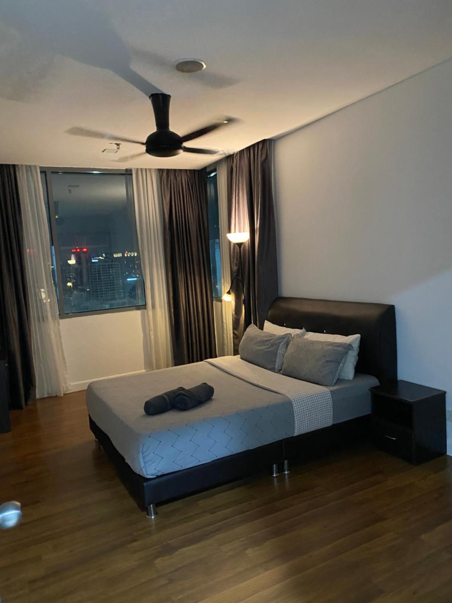 Mercu Summer Suites Klcc By Minutepointhome Куала-Лумпур Экстерьер фото